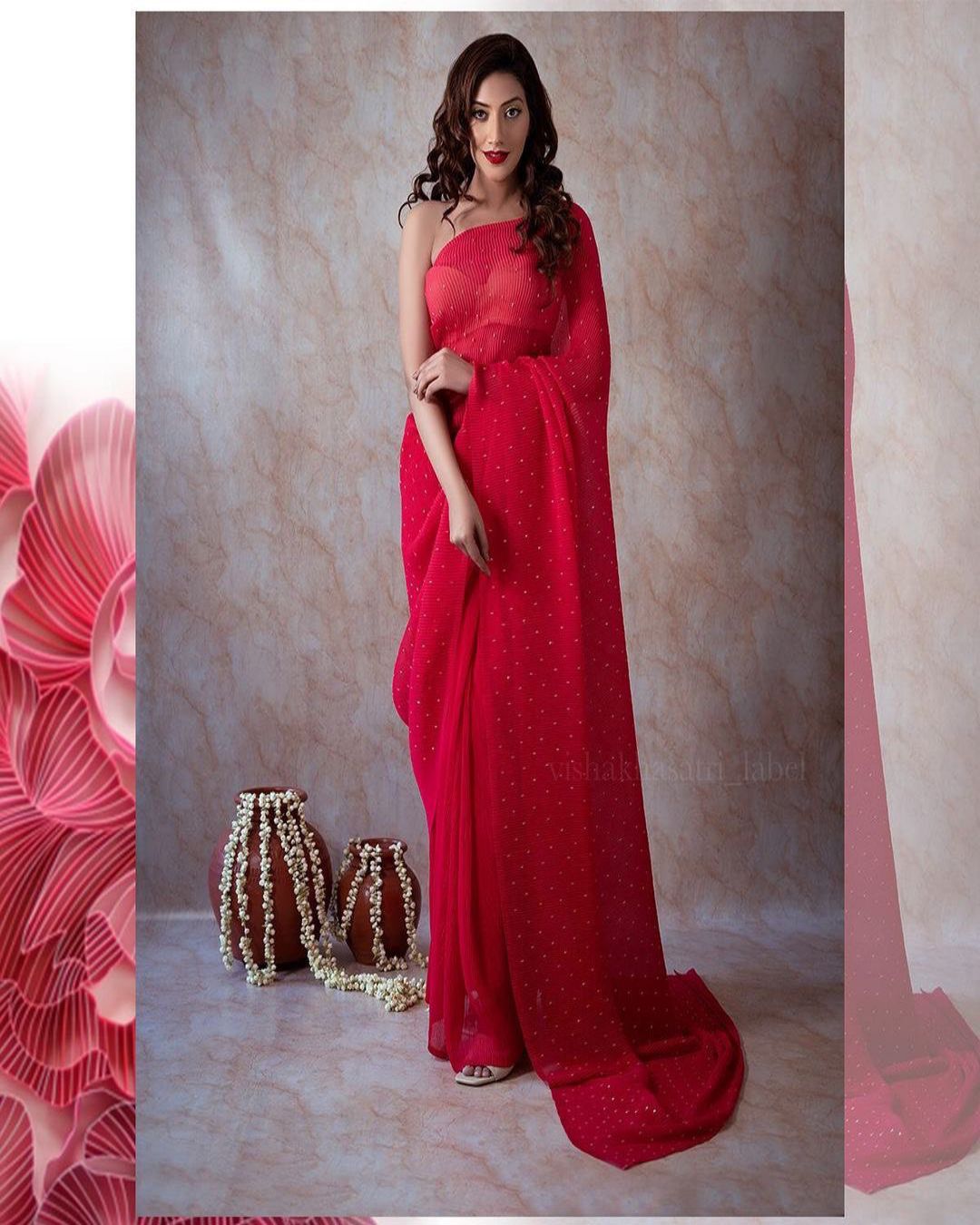 Exotic Red crushed georgette  party wear saree