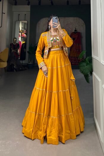 Garba Glamour choli by dhinglimatching